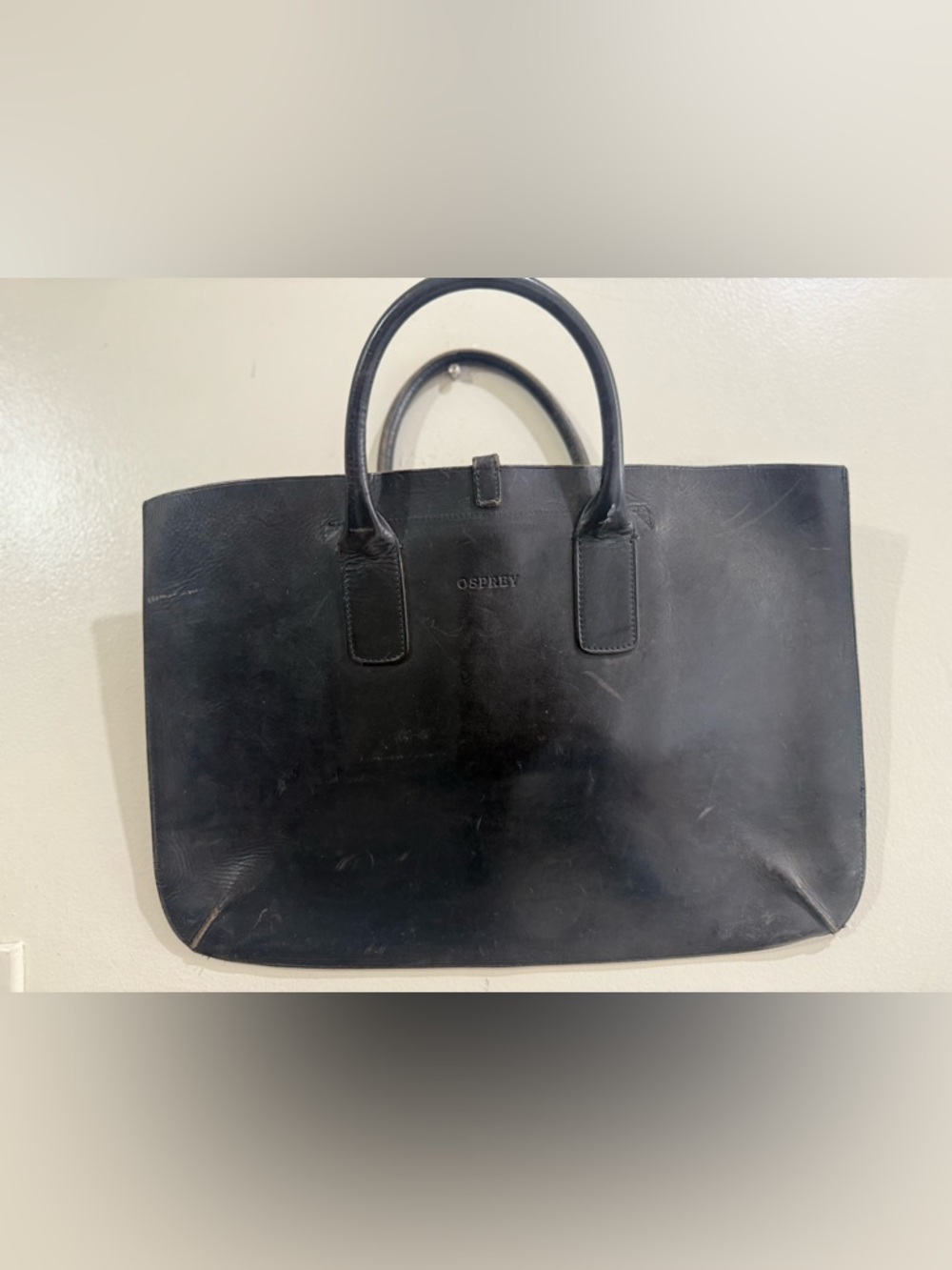 OSPREY Black Embossed Leather Accessory